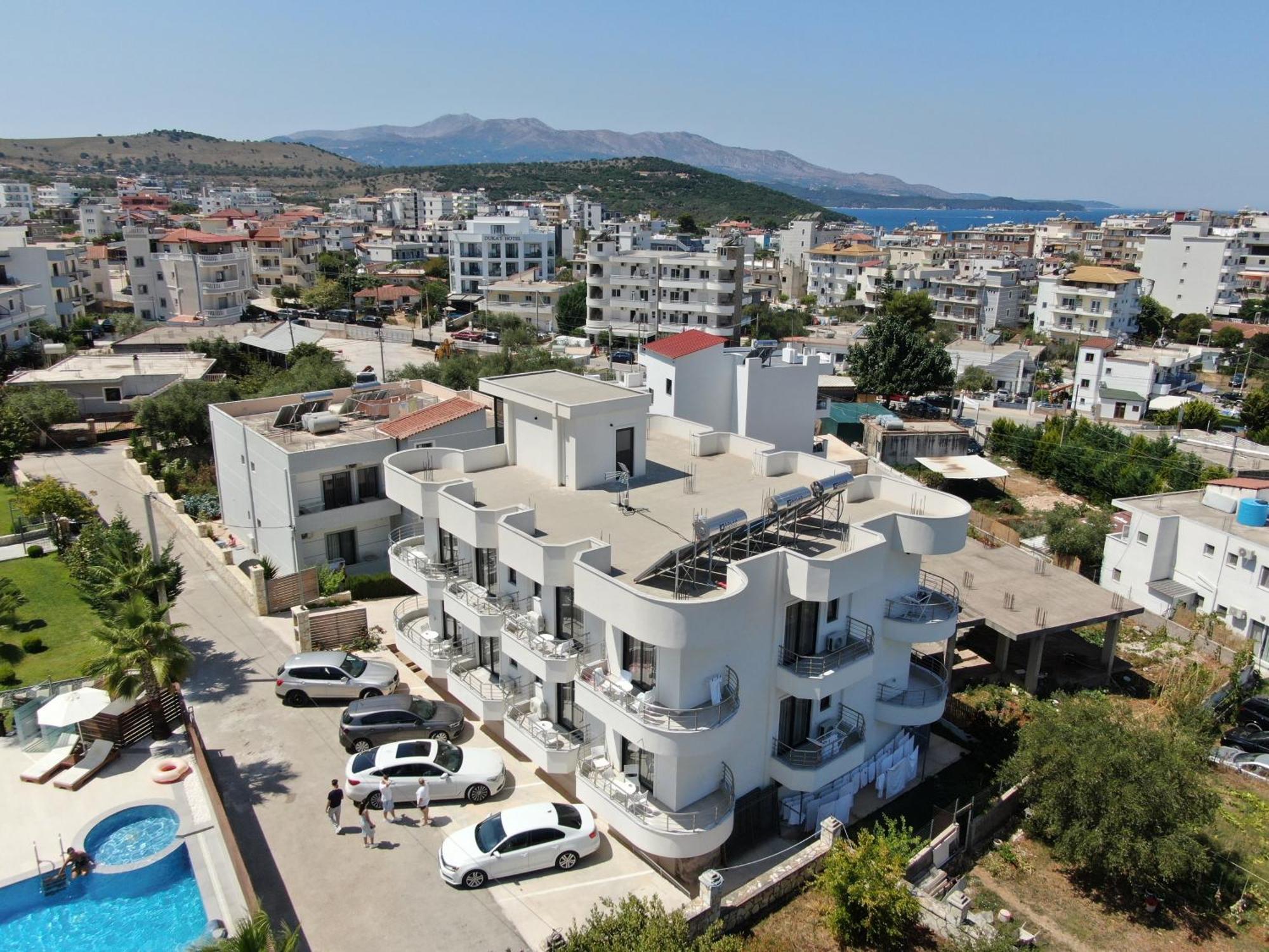 J&B Hotel Ksamil Exterior photo